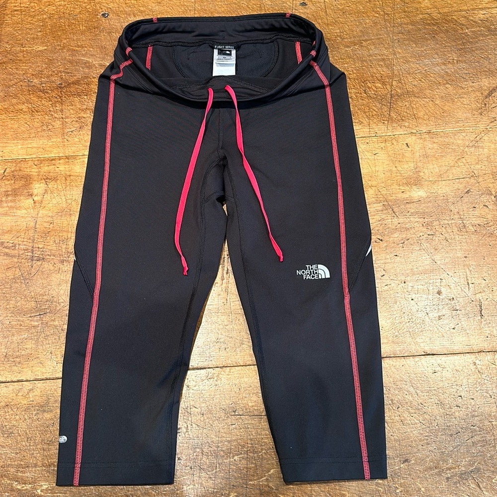 NEW North face Flight series three quarter workout tights
